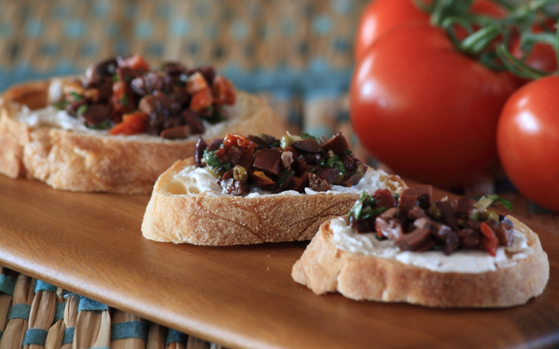 bruschetta with cream cheese & tapenade